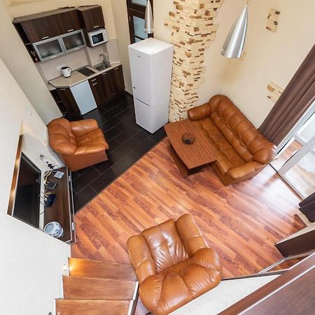 Comfortable Apartment On Mikhaylovskiy Lane Kiev Exteriör bild