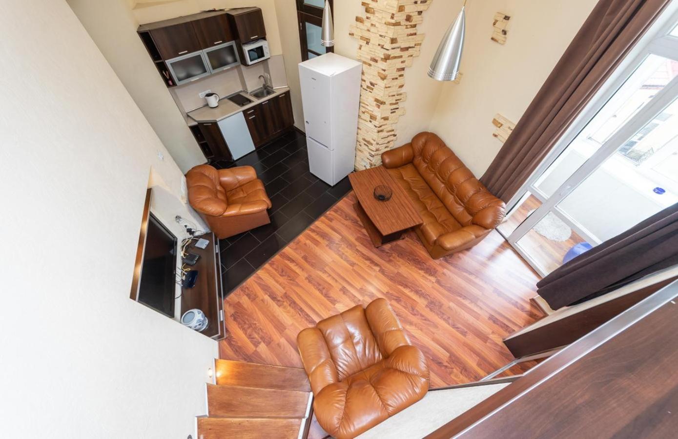 Comfortable Apartment On Mikhaylovskiy Lane Kiev Exteriör bild