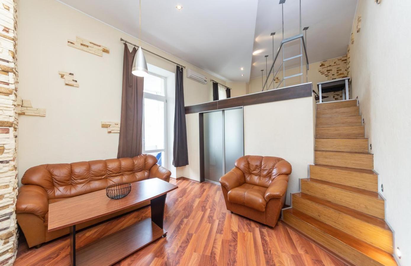 Comfortable Apartment On Mikhaylovskiy Lane Kiev Exteriör bild
