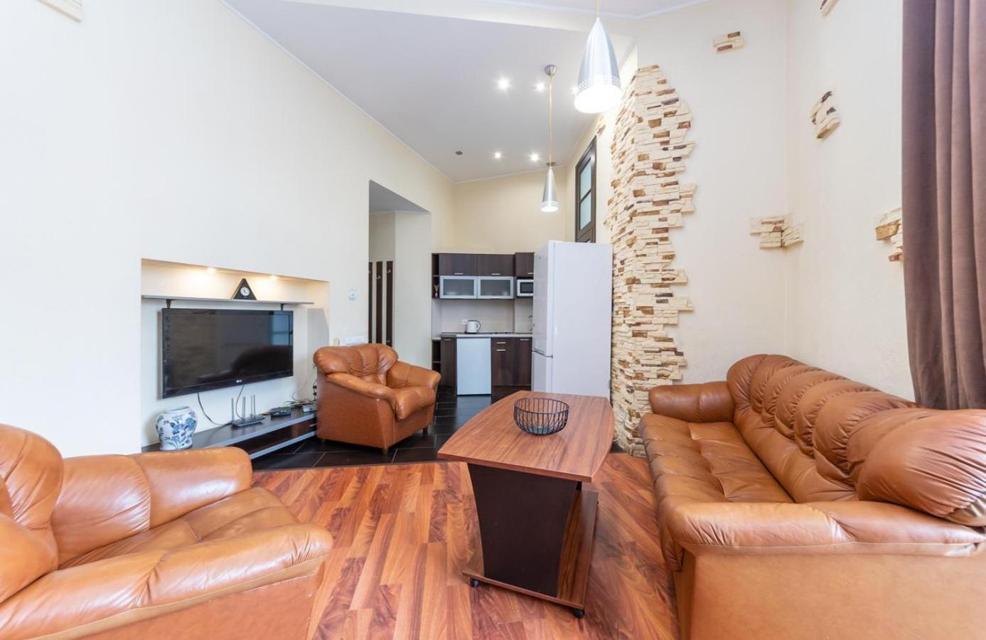 Comfortable Apartment On Mikhaylovskiy Lane Kiev Exteriör bild